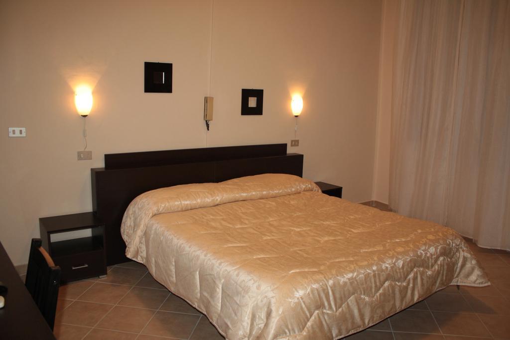 Guest House Roma Прато Номер фото